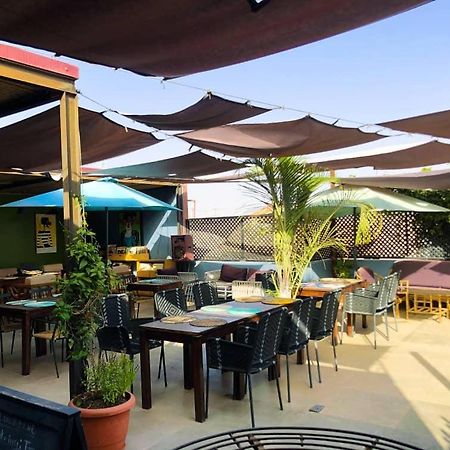 Bed and Breakfast O Petit Club Africain Dakar Esterno foto