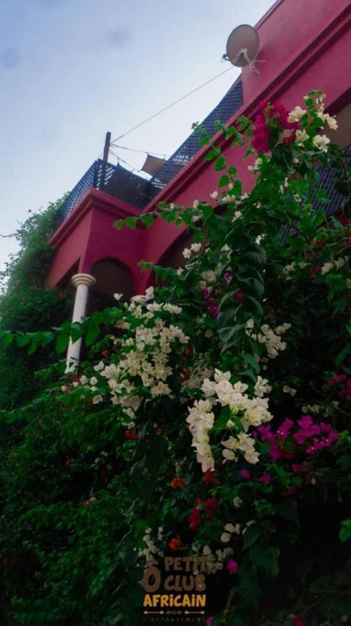Bed and Breakfast O Petit Club Africain Dakar Esterno foto