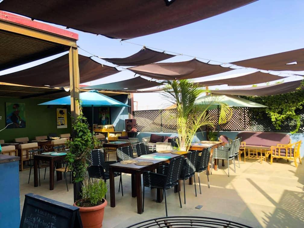 Bed and Breakfast O Petit Club Africain Dakar Esterno foto