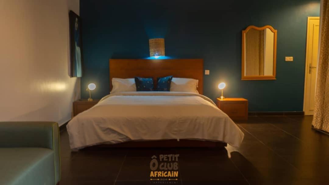 Bed and Breakfast O Petit Club Africain Dakar Esterno foto